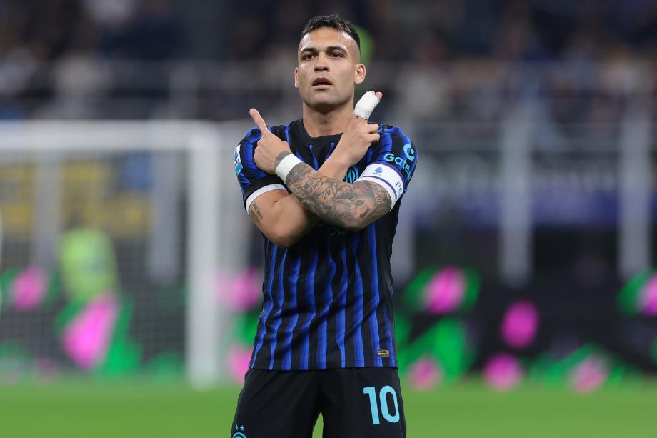 皇冠体育app下载-意甲：劳塔罗双响图拉姆传射 国米5-2大胜罗马