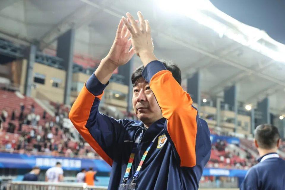 皇冠体育登录入口-山东泰山或换帅！媒体人：外教来了，韩鹏学习一年后将回归